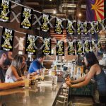 דגלוני קיר מאוהב בך LA FAMILIA