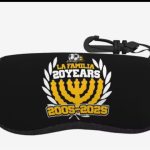 נרתיק משקפיים דגם 20 שנה לארגון LA FAMILIA