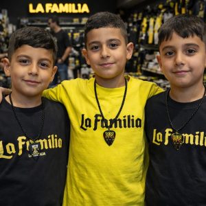 עונת 25-26 שרשרת דו צדדית la familia במקום 49.90₪ 29.90₪